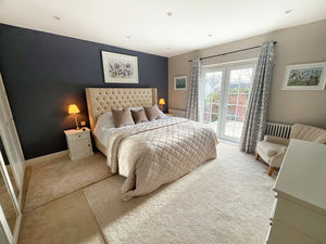 Photo 11- click for photo gallery